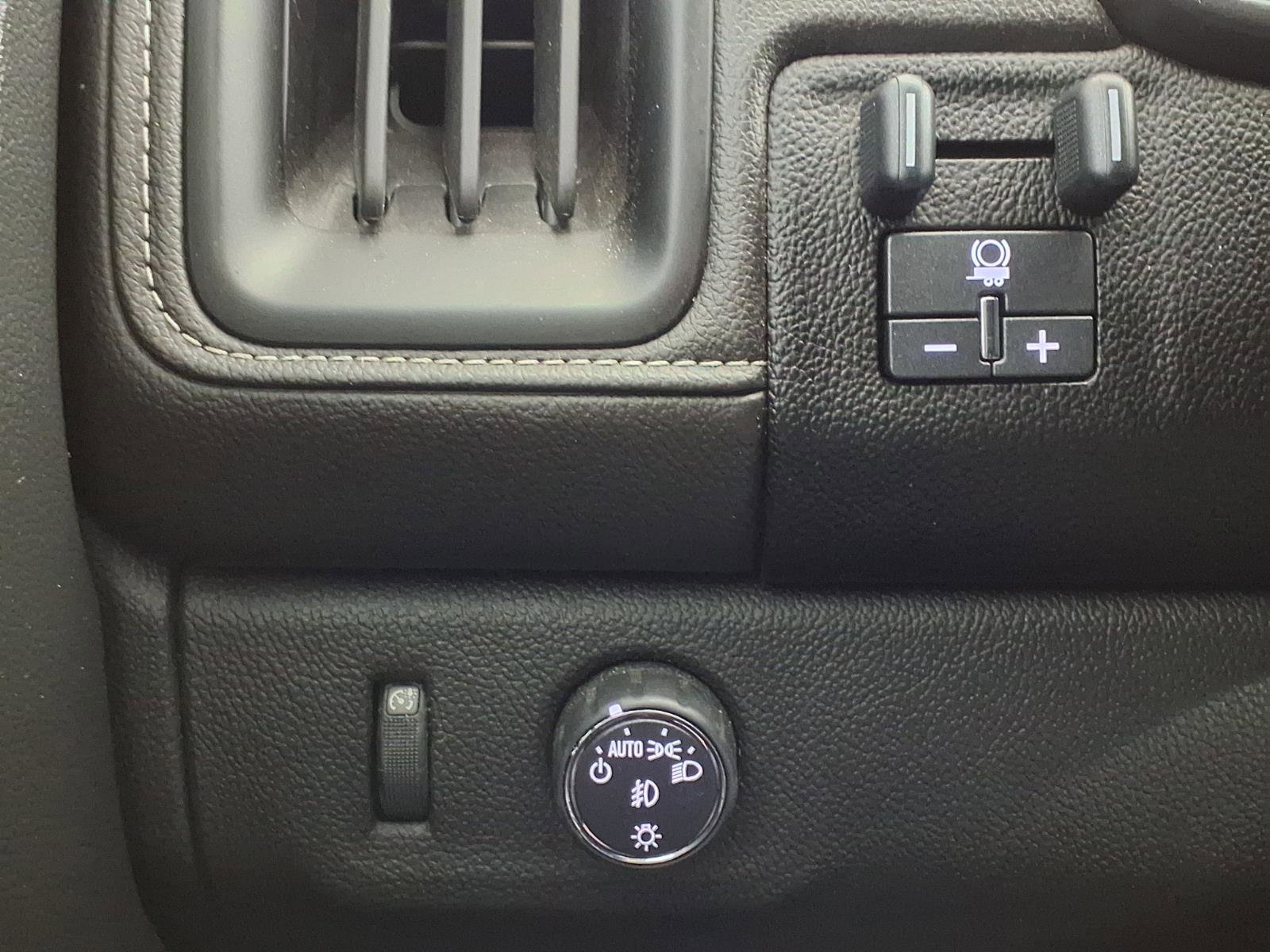 Used 2021 GMC Canyon Denali RWD image 22