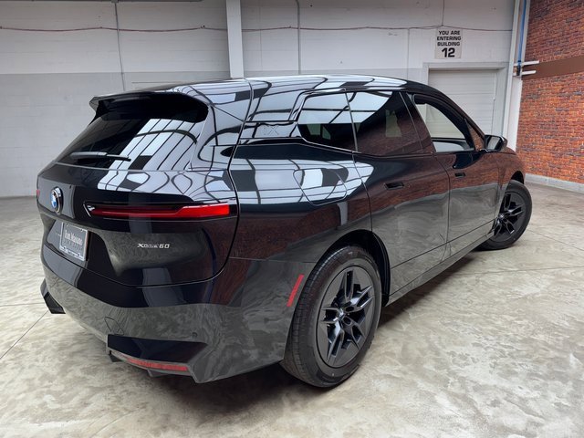 Used 2026 BMW iX xDrive60 image 5