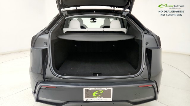 Used 2026 Tesla Model Y 2WD image 30
