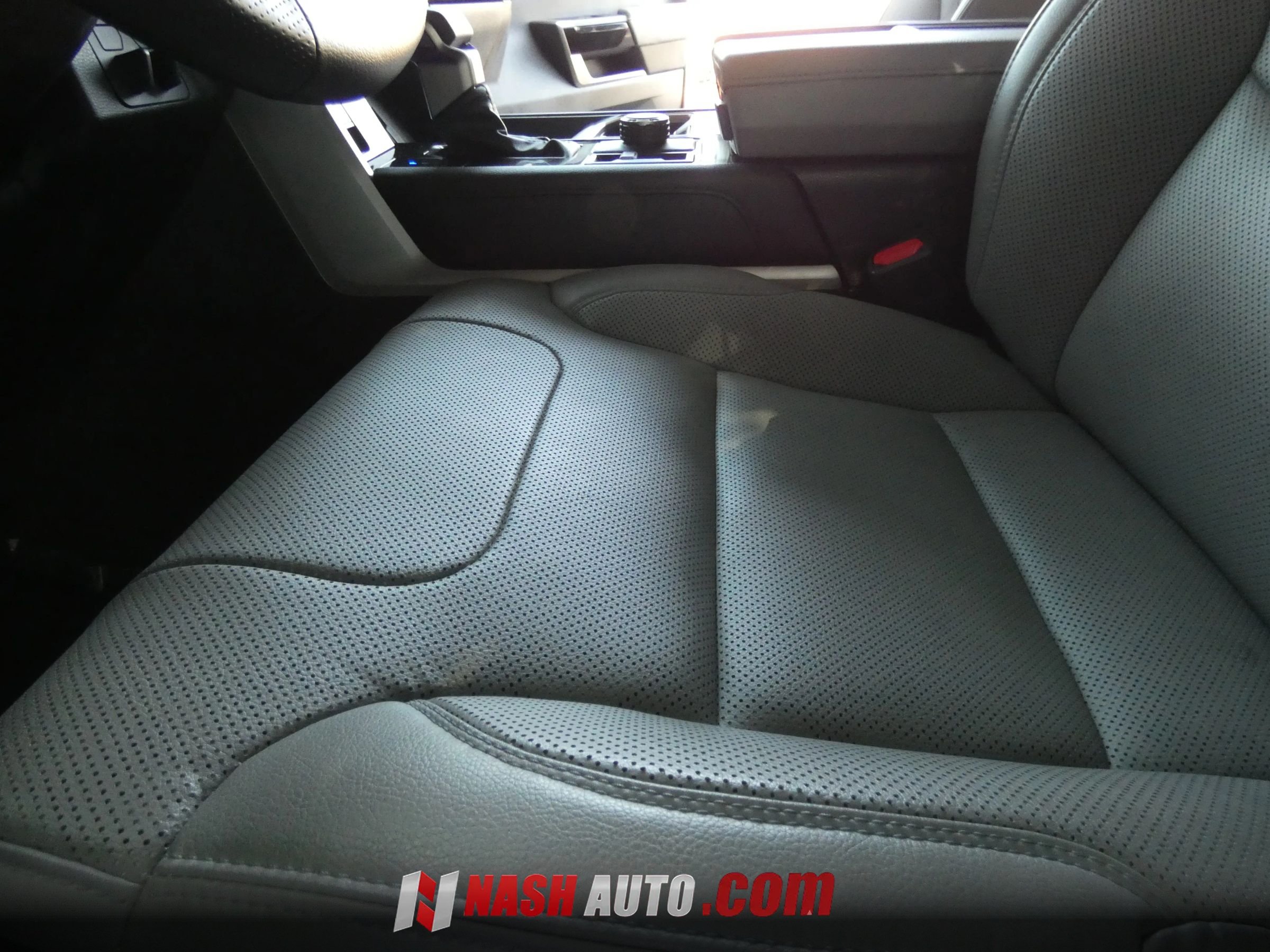 Used 2024 Toyota Tundra Limited w/ Power Package AWD/4WD image 53