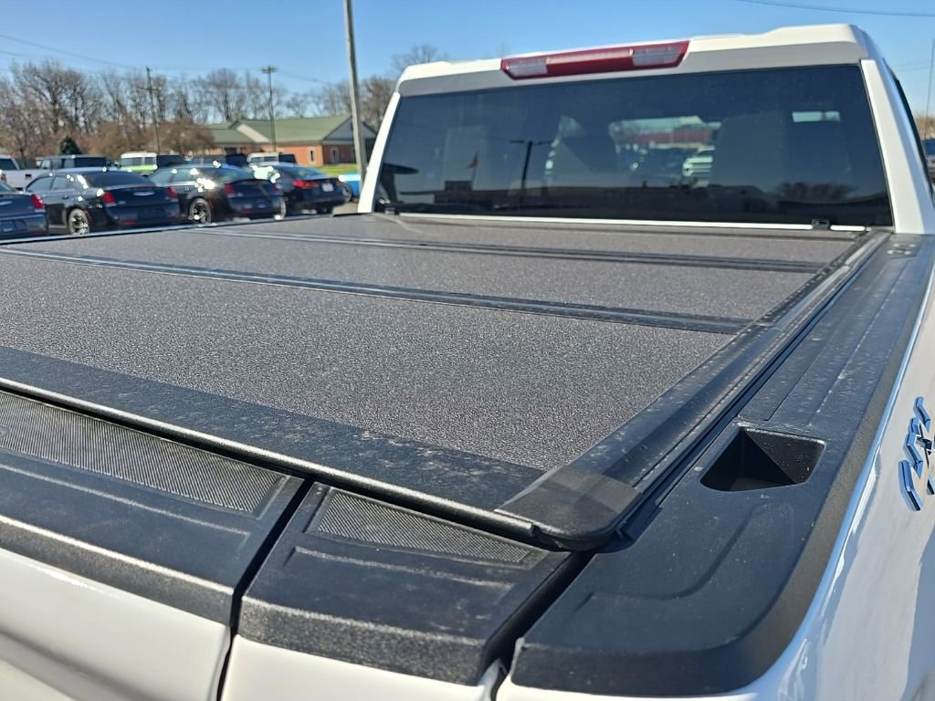 Used 2023 GMC Sierra 1500 SLT w/ SLT Convenience Package image 18