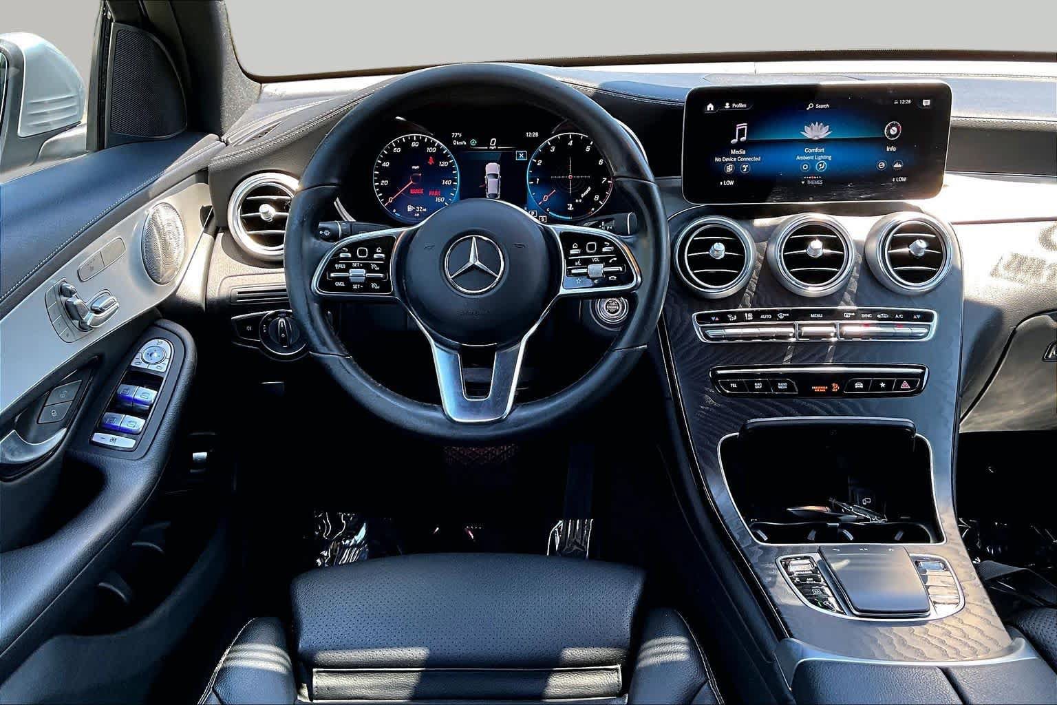 Used 2023 Mercedes-Benz GLC 300 4MATIC Coupe image 6