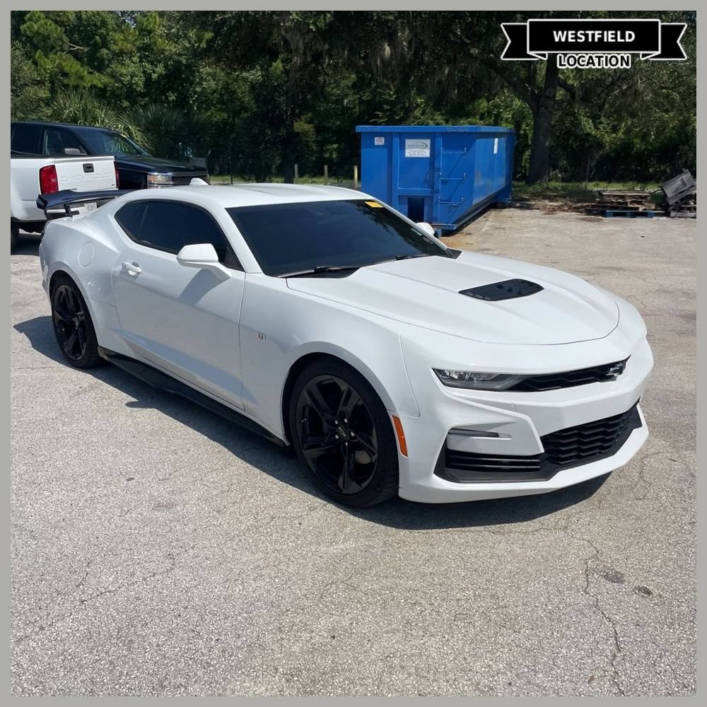 Used 2021 Chevrolet Camaro SS RWD image 1