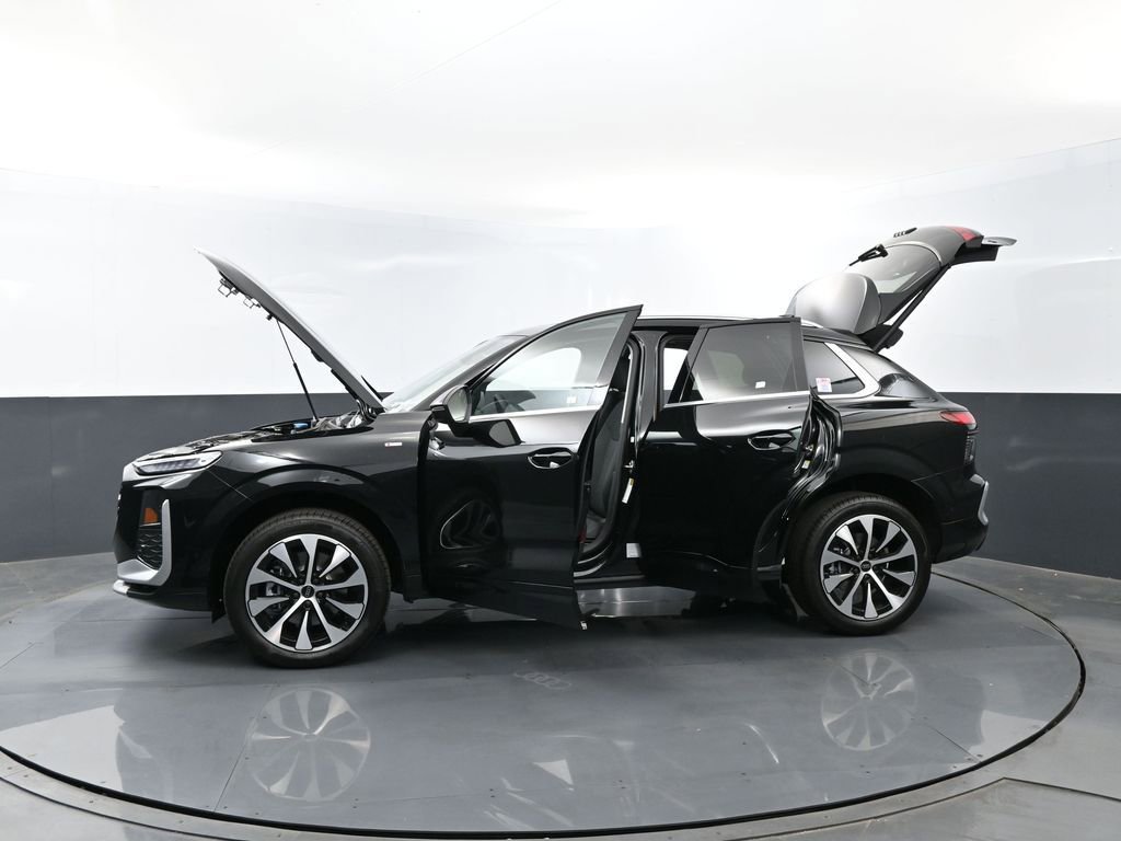 New 2026 Audi Q3 quattro 2.0T AWD/4WD image 33
