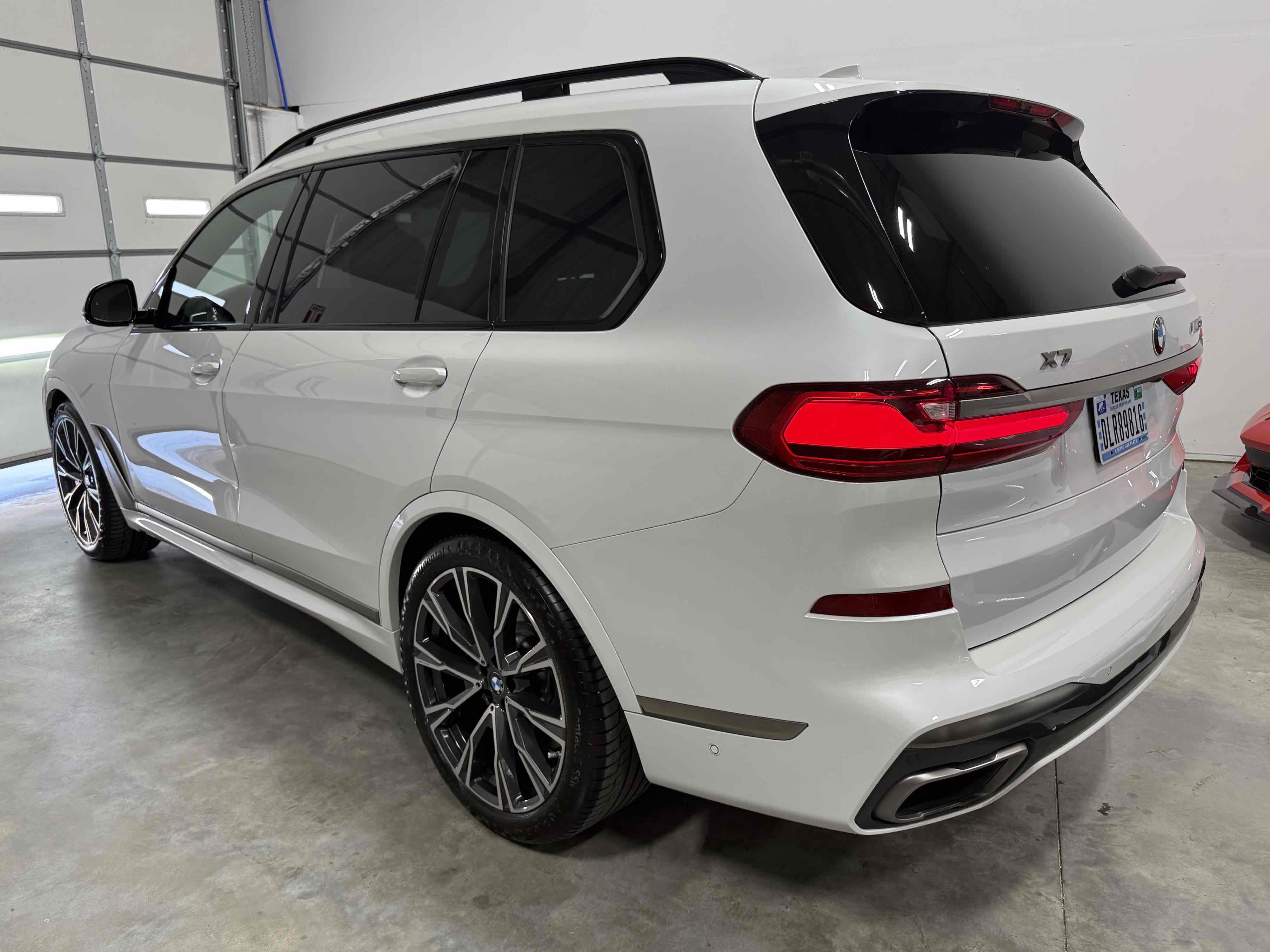 Used 2020 BMW X7 M50i w/ Executive Package AWD/4WD image 23