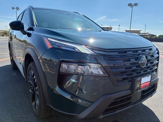 Certified 2026 Nissan Rogue Dark Armor FWD image 8