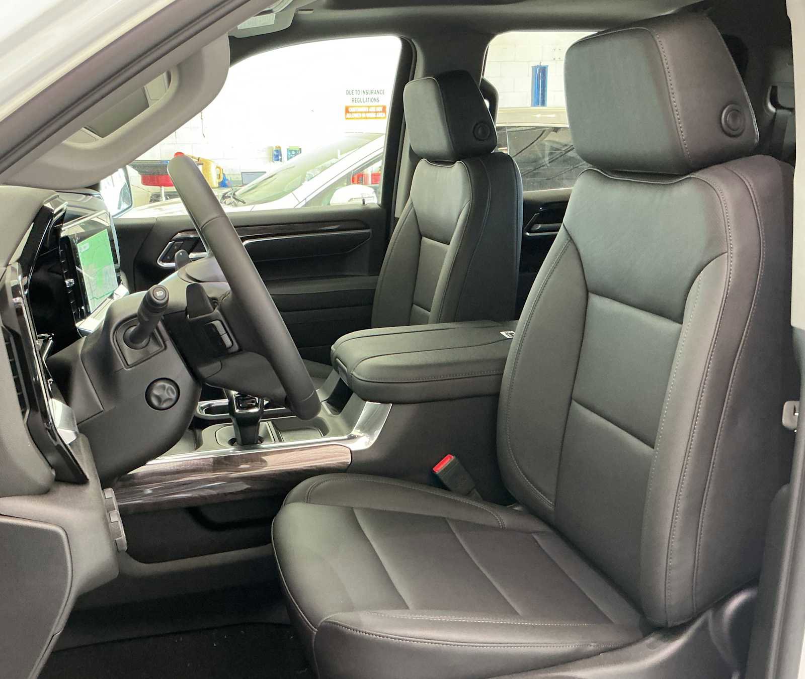 New 2026 Chevrolet Silverado 1500 LTZ w/ LTZ Premium Package AWD/4WD image 22