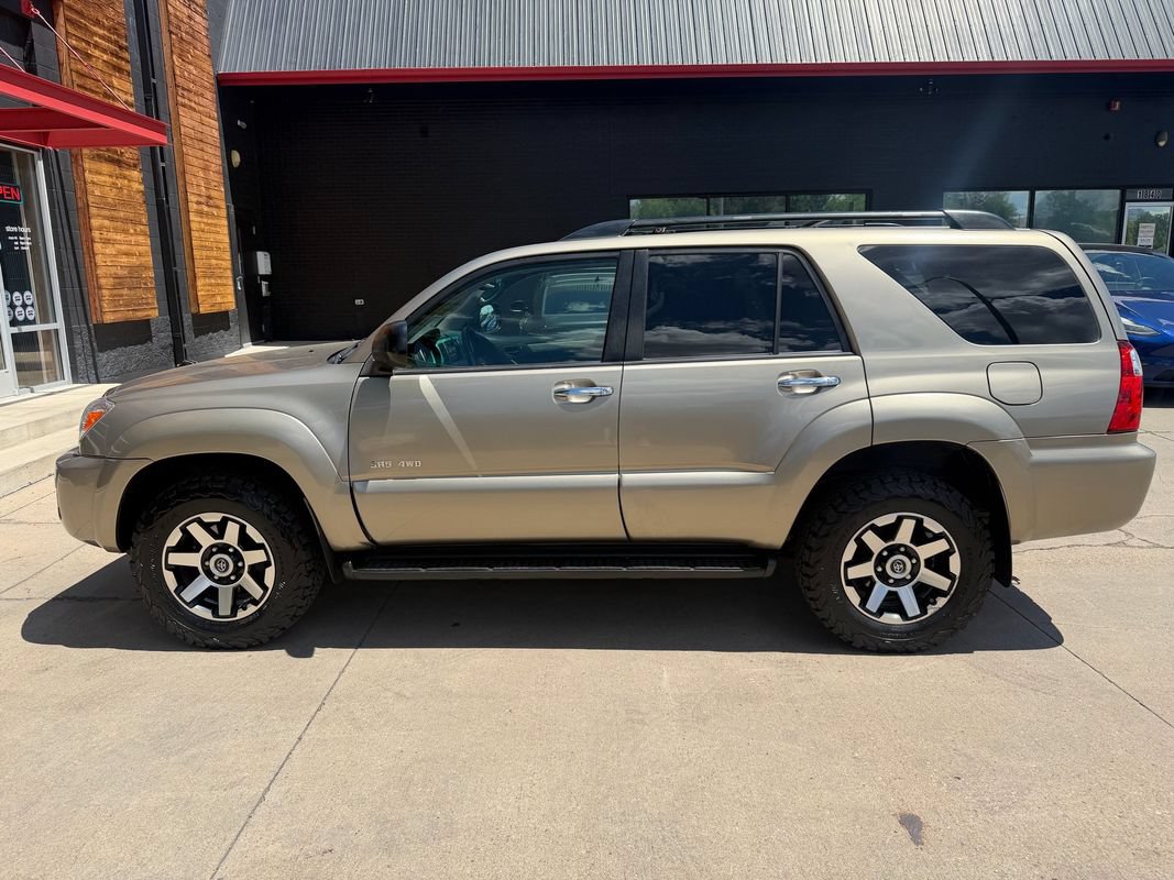 Used 2008 Toyota 4Runner SR5 AWD/4WD image 15