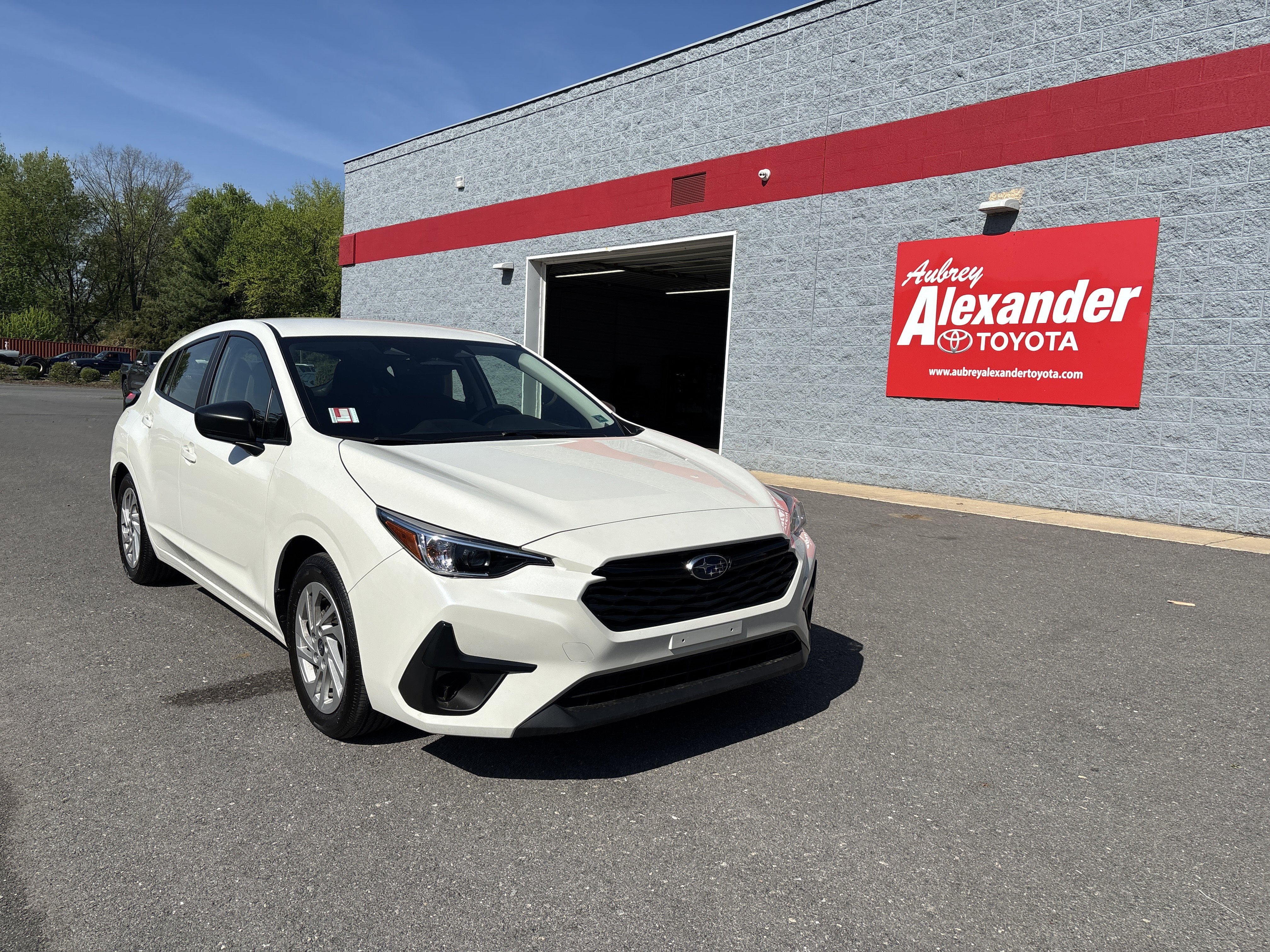 Used 2025 Subaru Impreza 2.0i AWD/4WD image 1