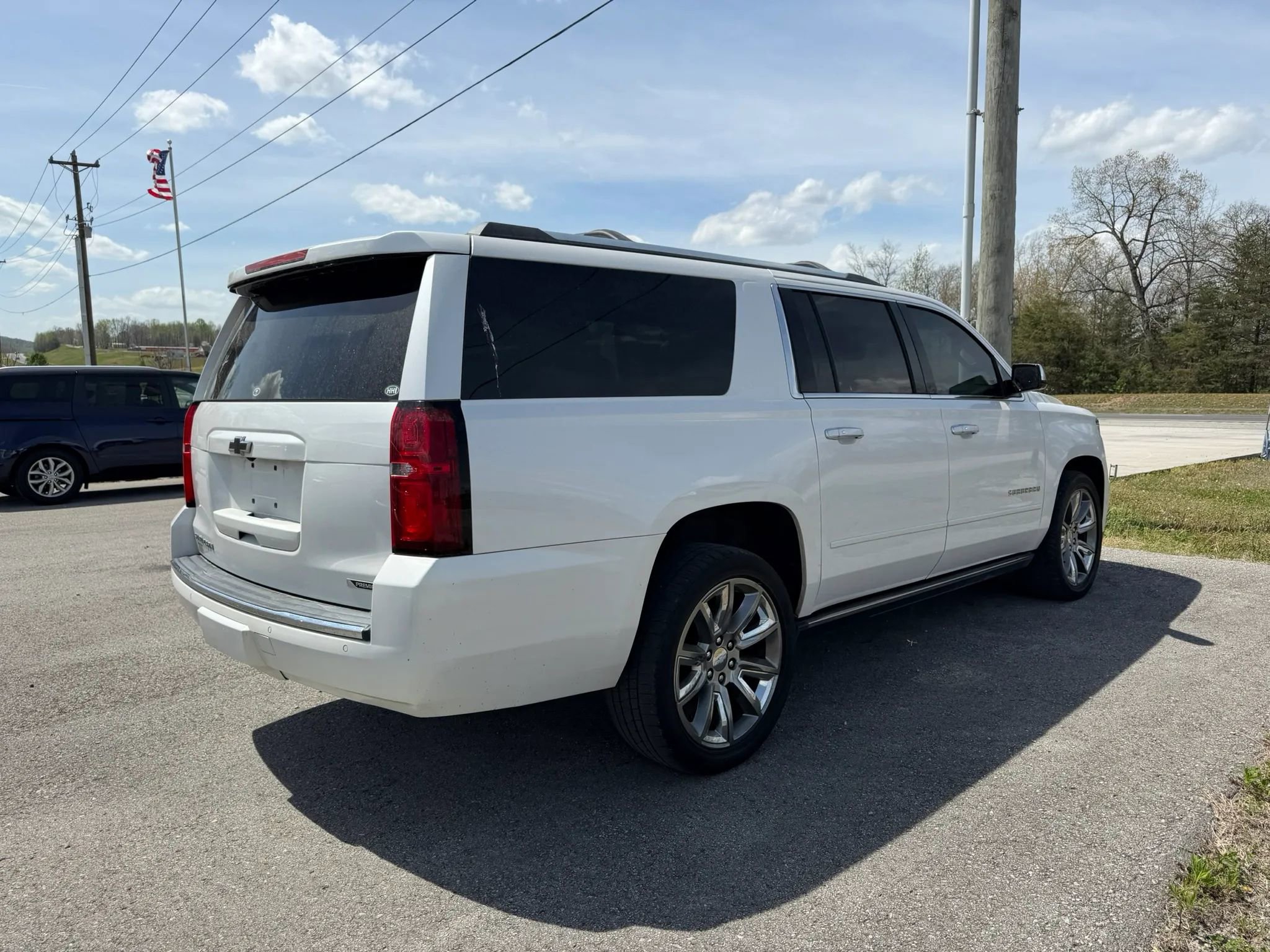 Used 2018 Chevrolet Suburban Premier image 12