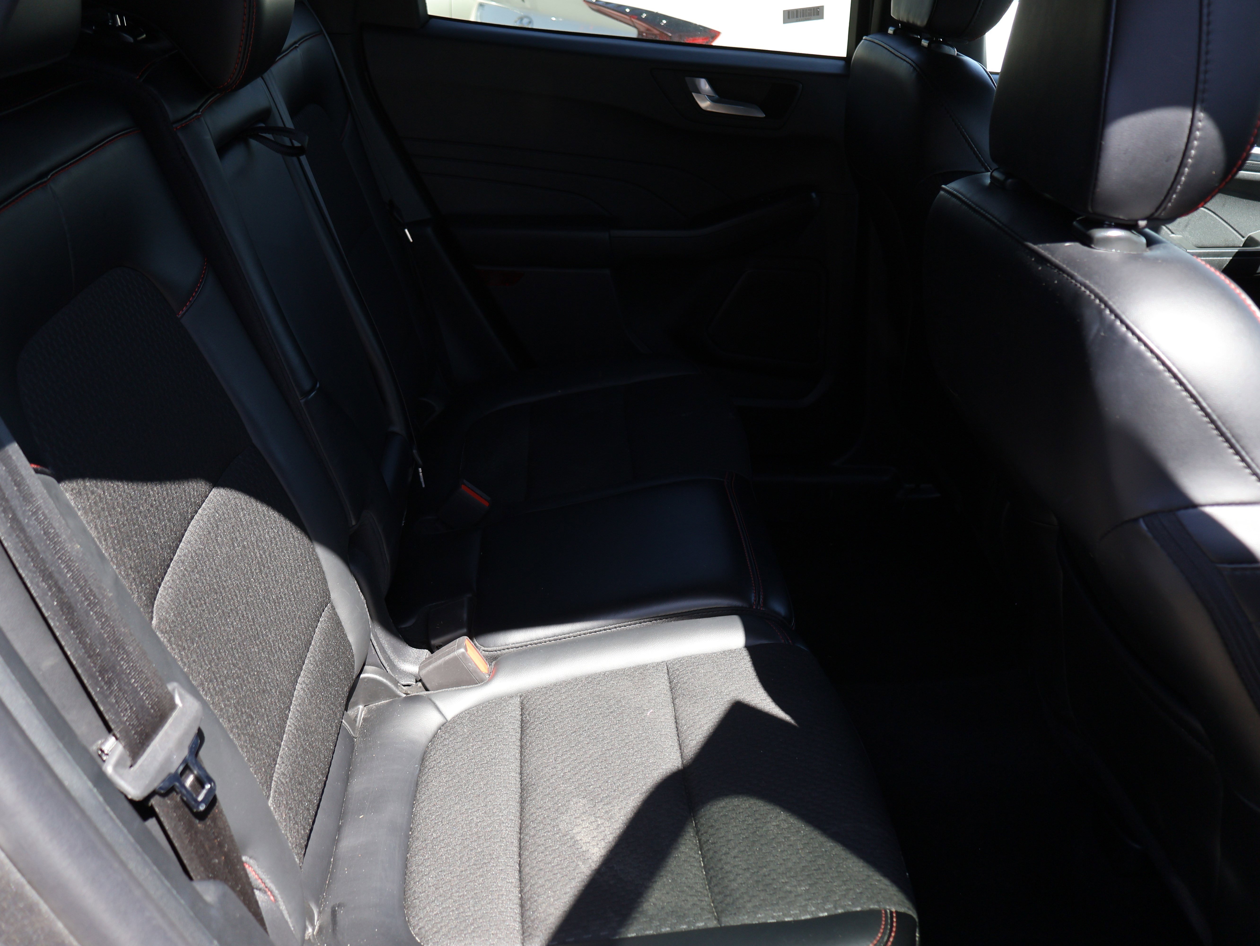 Used 2025 Ford Escape ST-Line AWD/4WD image 13