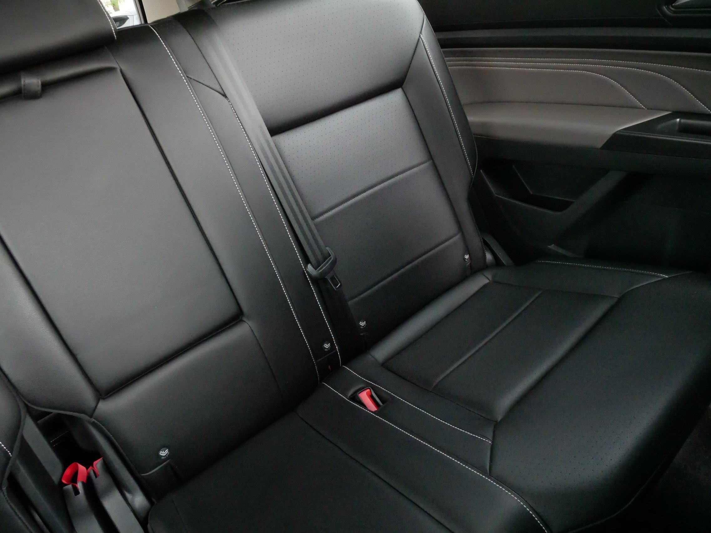 Certified 2023 Volkswagen Atlas SEL AWD/4WD image 14