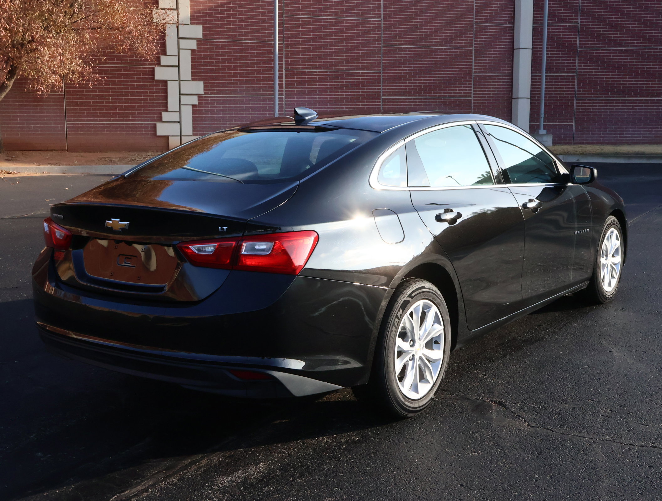 Used 2024 Chevrolet Malibu LT image 28