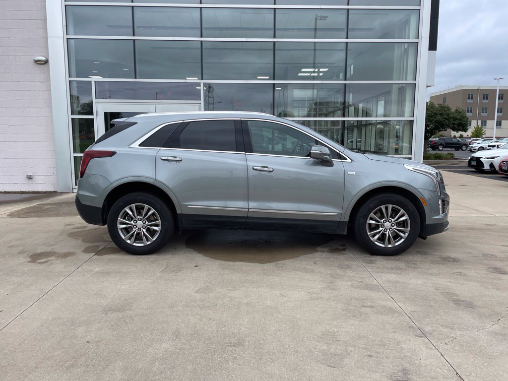 Used 2023 Cadillac XT5 Premium Luxury w/ Technology Package AWD/4WD image 4