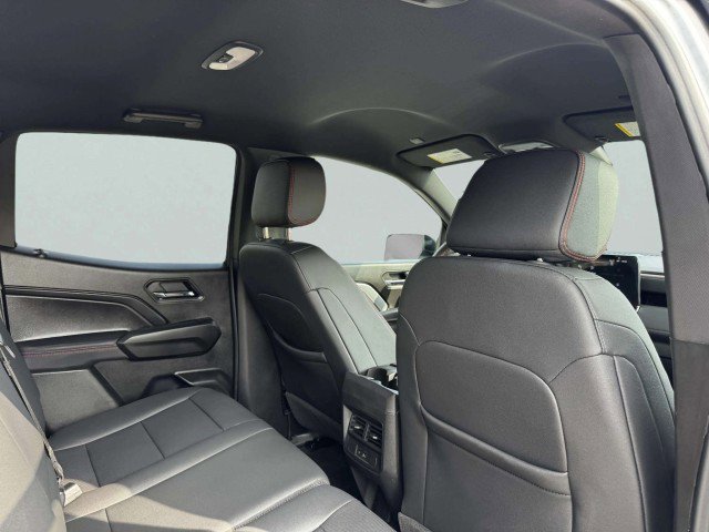 Used 2025 Chevrolet Colorado Z71 w/ Z71 Convenience Package 2 image 46