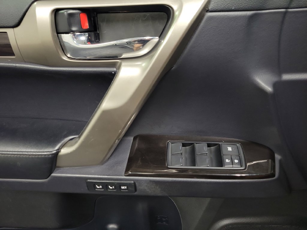 Used 2018 Lexus GX 460 w/ Navigation Package AWD/4WD image 31