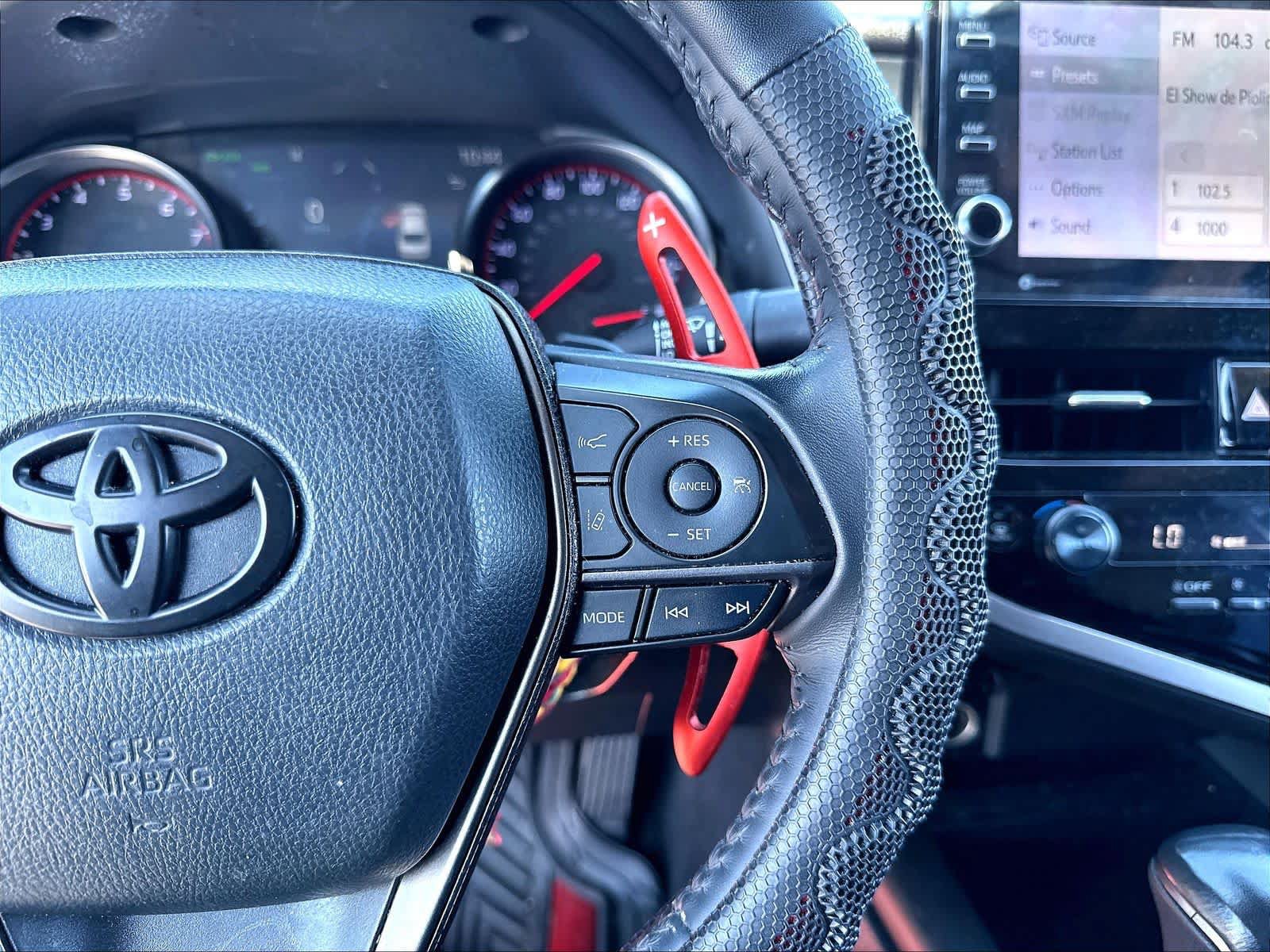 Used 2022 Toyota Camry XSE FWD image 14