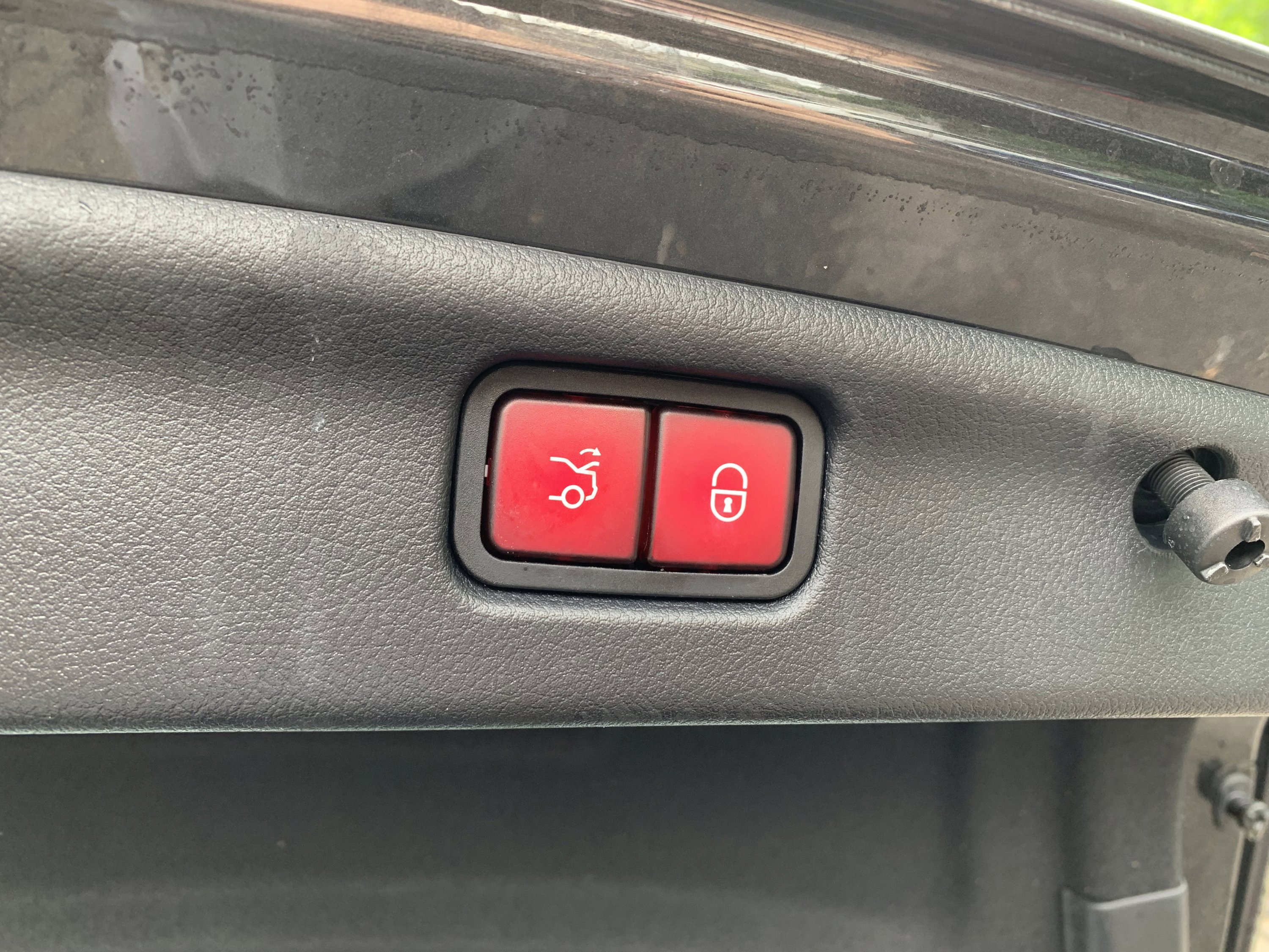 Used 2022 Mercedes-Benz C 300 4MATIC Sedan w/ Exclusive Trim Package image 22