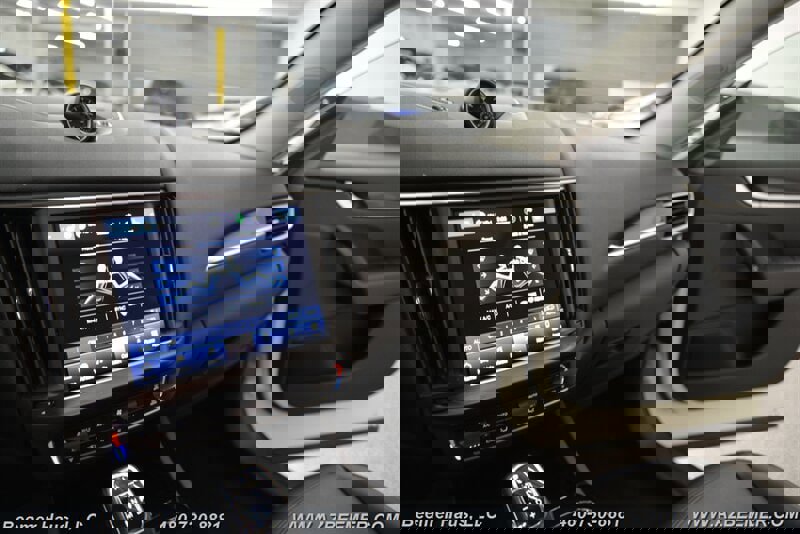 Used 2021 Maserati Levante image 28