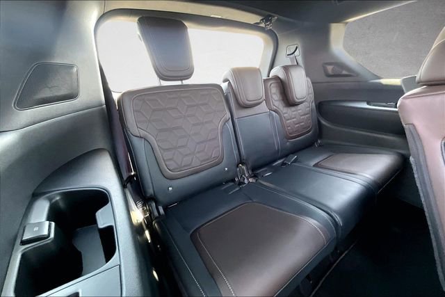 Used 2025 Nissan Armada Platinum Reserve image 25