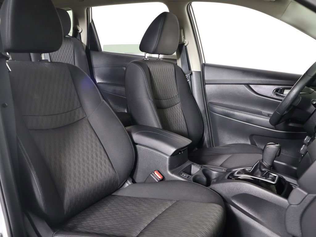 Used 2019 Nissan Rogue SV AWD/4WD image 28