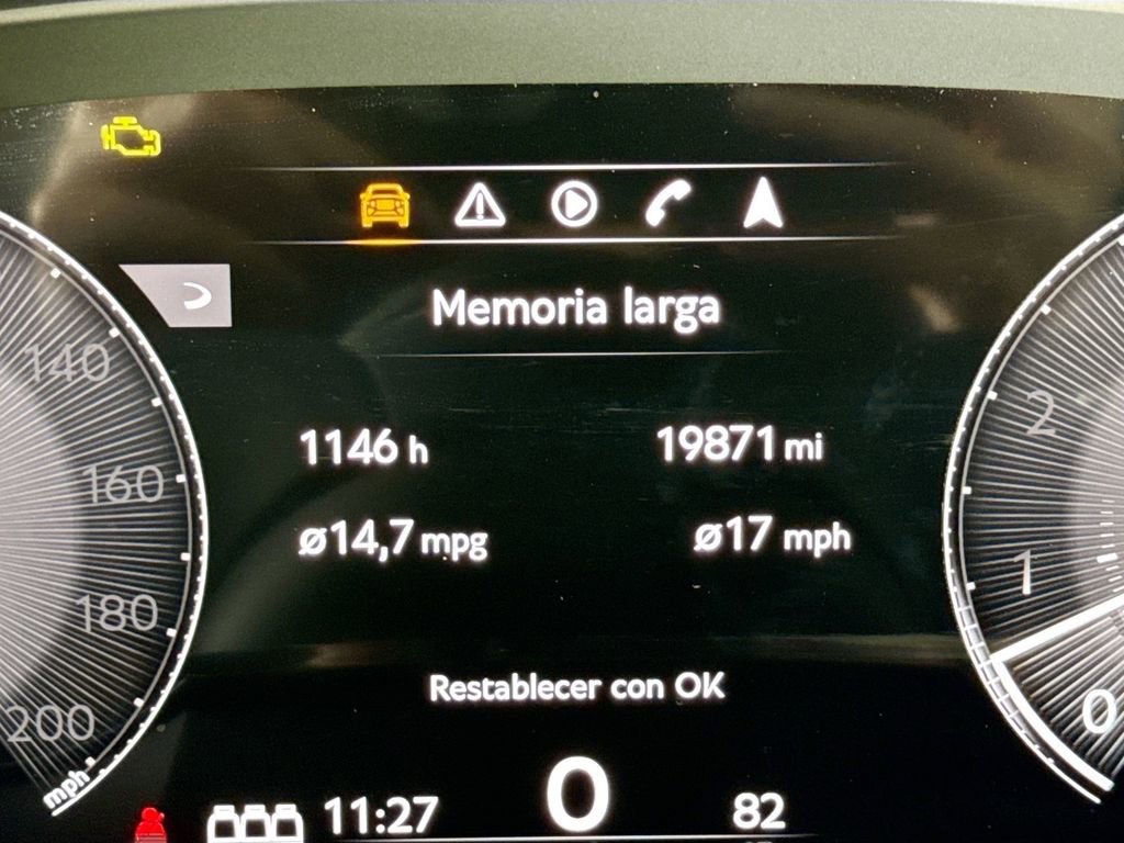 Used 2022 Bentley Bentayga AWD/4WD image 11