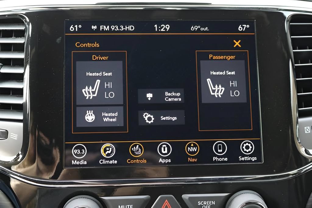 Used 2022 Jeep Grand Cherokee Laredo X RWD image 25
