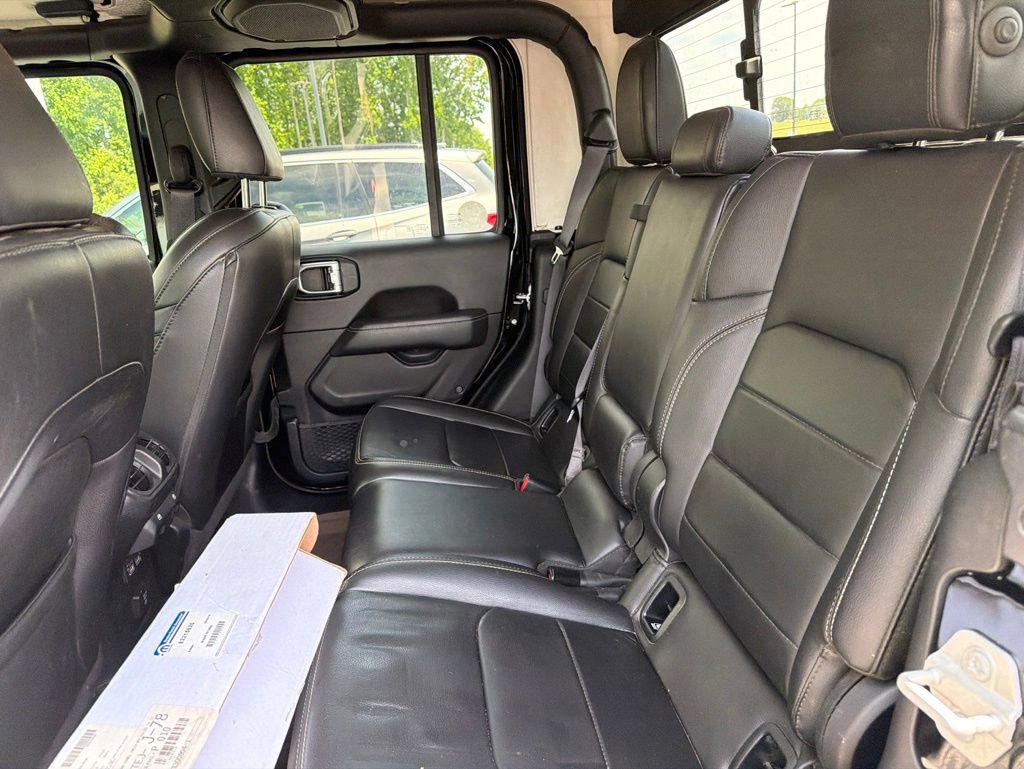 Used 2020 Jeep Gladiator Overland AWD/4WD image 12