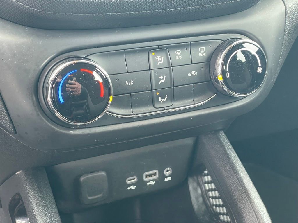 Used 2023 Chevrolet TrailBlazer LS image 17