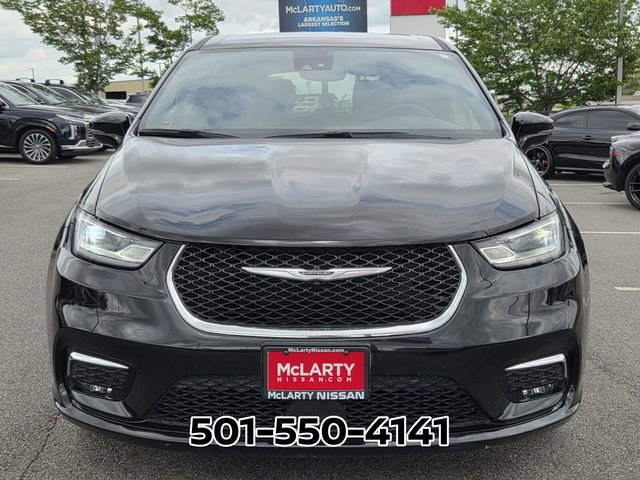 Used 2025 Chrysler Pacifica Select image 5