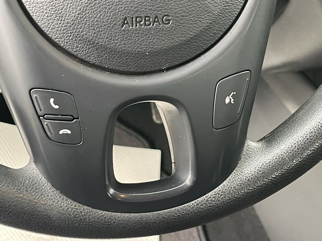 Used 2013 Kia Forte EX image 24