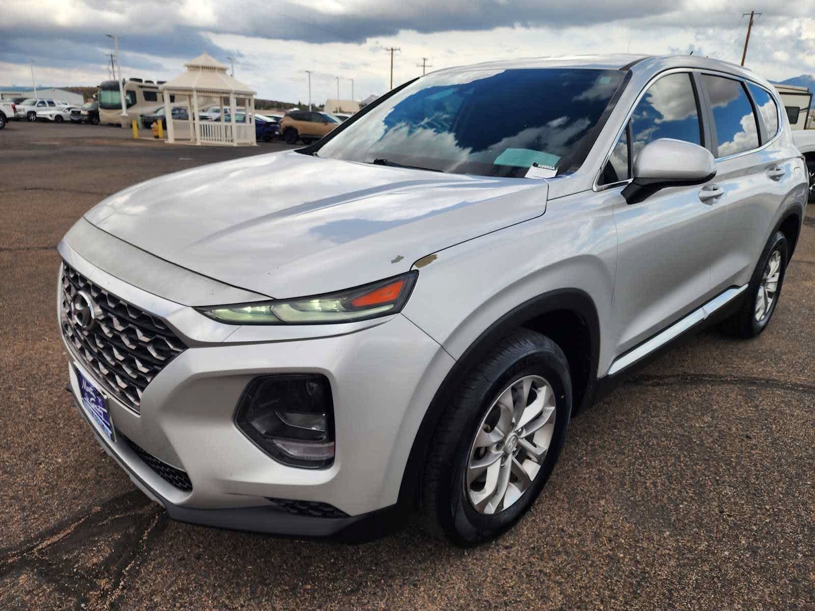 Used 2019 Hyundai Santa Fe SE FWD image 3