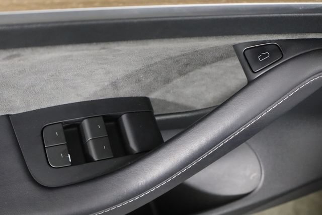 Used 2023 Tesla Model 3 Long Range AWD/4WD image 17