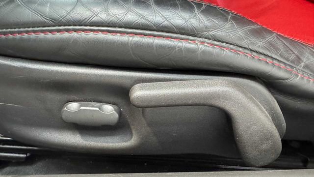 Used 2013 Chevrolet Corvette Convertible image 17