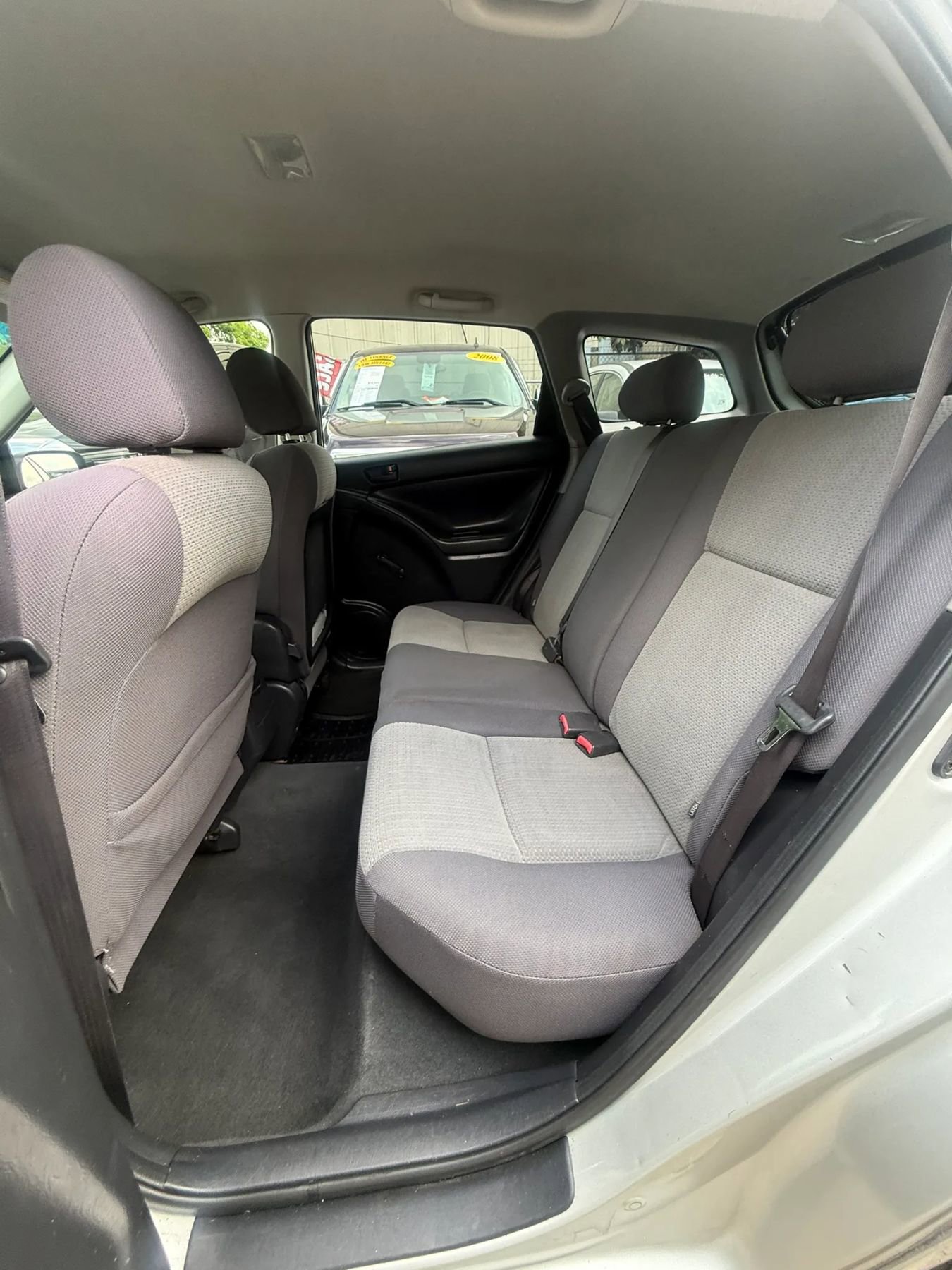 Used 2004 Toyota Matrix FWD image 15