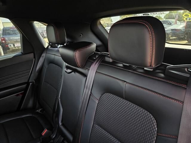 New 2026 Ford Escape ST-Line w/ Tech Pack #1 FWD image 23