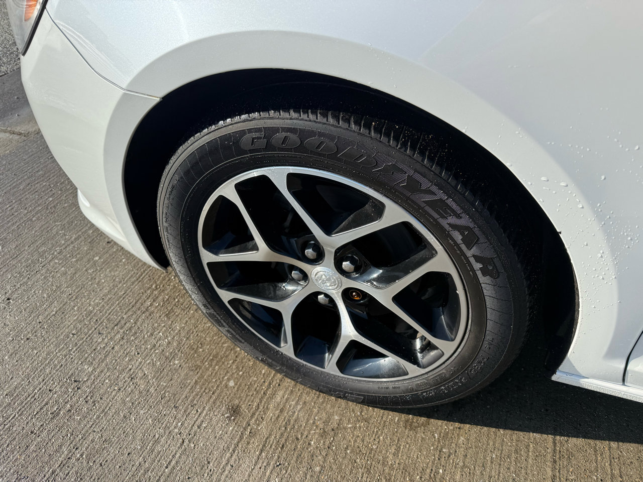 Used 2016 Buick LaCrosse Sport Touring w/ Experience Buick Package image 9