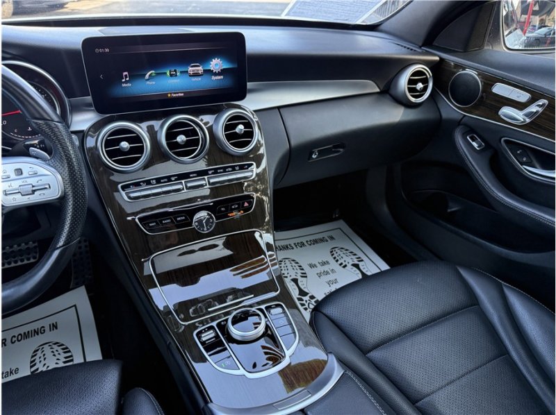 Used 2020 Mercedes-Benz C 300 Sedan image 38
