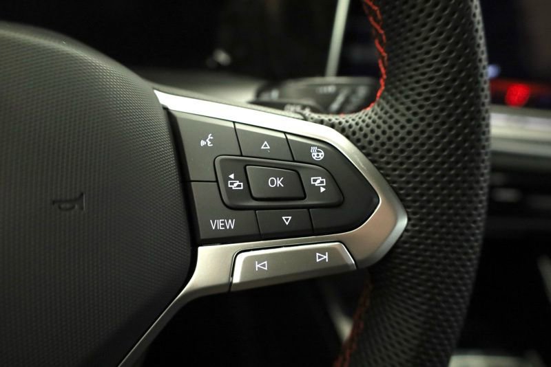 New 2026 Volkswagen GTI SE FWD image 27