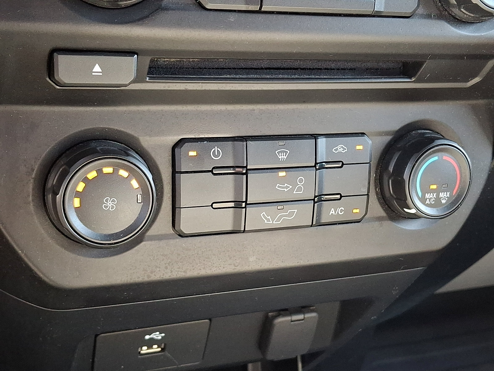 Used 2016 Ford F150 XL w/ Equipment Group 101A Mid AWD/4WD image 14