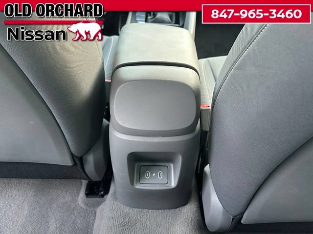 Used 2025 Hyundai Elantra SEL FWD image 12
