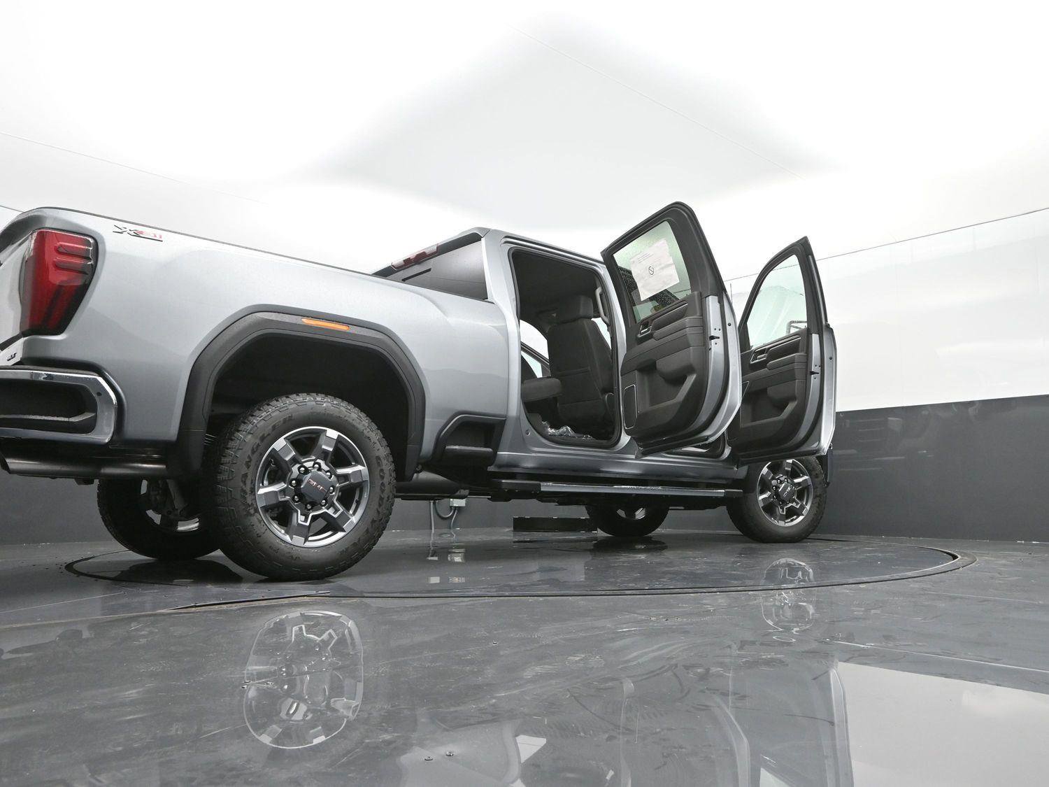 New 2026 GMC Sierra 2500 SLT w/ SLT Premium Package image 57