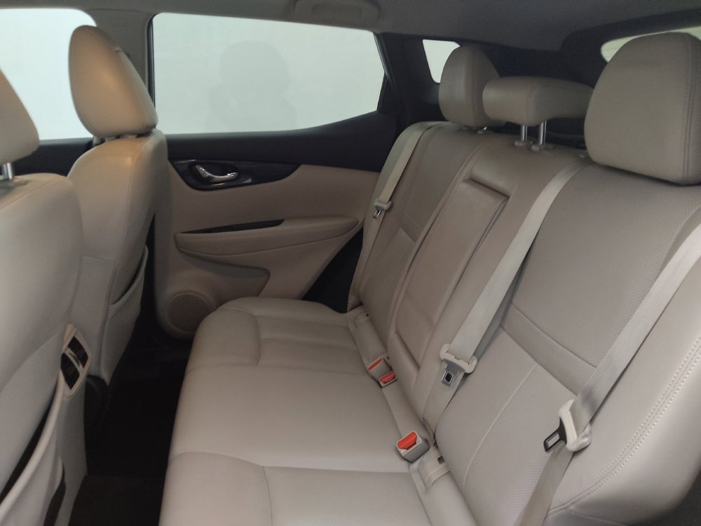 Used 2019 Nissan Rogue Sport SL w/ Premium Package FWD image 18