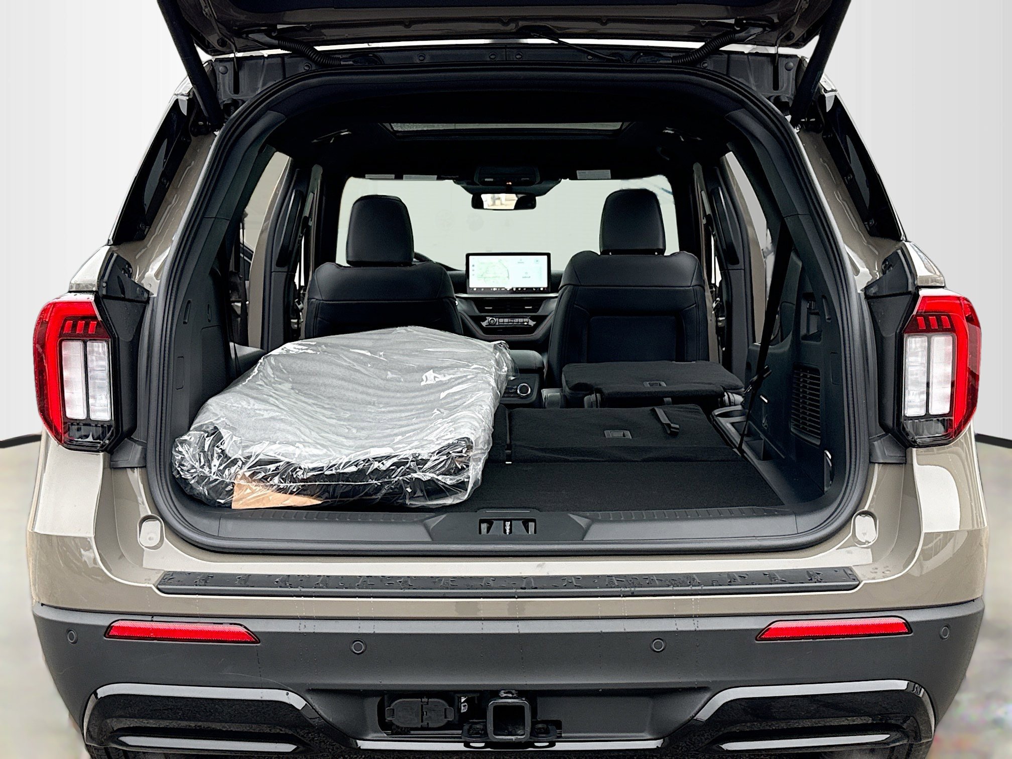 New 2026 Ford Explorer ST-Line w/ ST-Line Street Pack AWD/4WD image 7