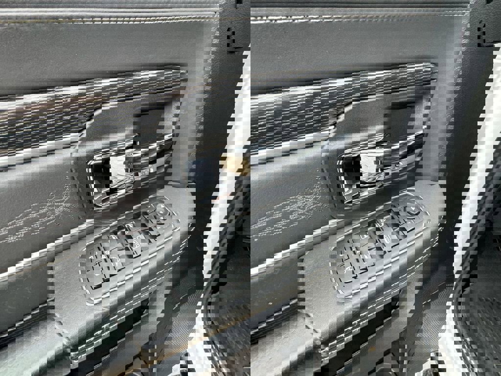 Used 2014 RAM 2500 Limited image 26