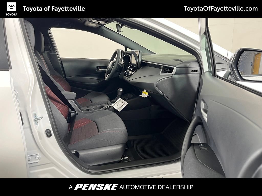 Used 2026 Toyota Corolla SE FWD image 5