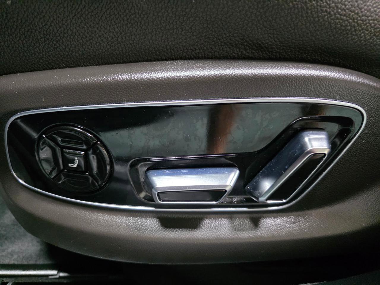 Used 2019 Audi A8 L 3.0T w/ Executive Package image 17