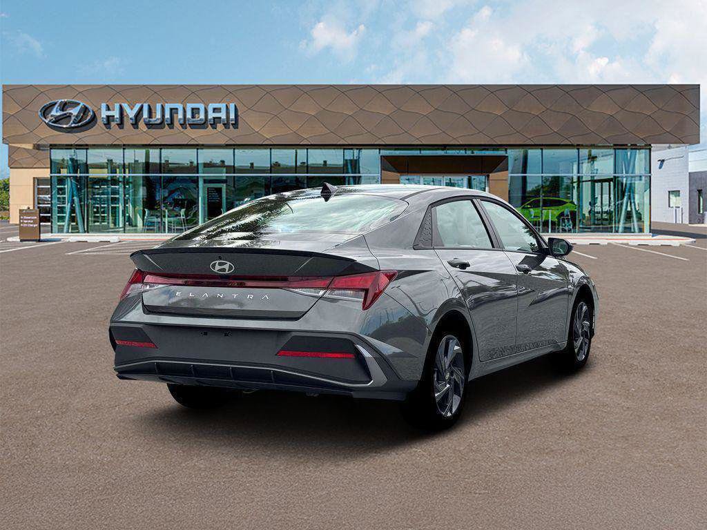 New 2026 Hyundai Elantra Sport FWD image 7