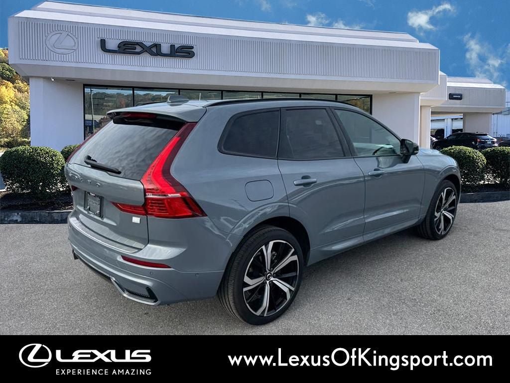 Used 2022 Volvo XC60 T8 R-Design w/ Advanced Package AWD/4WD image 5
