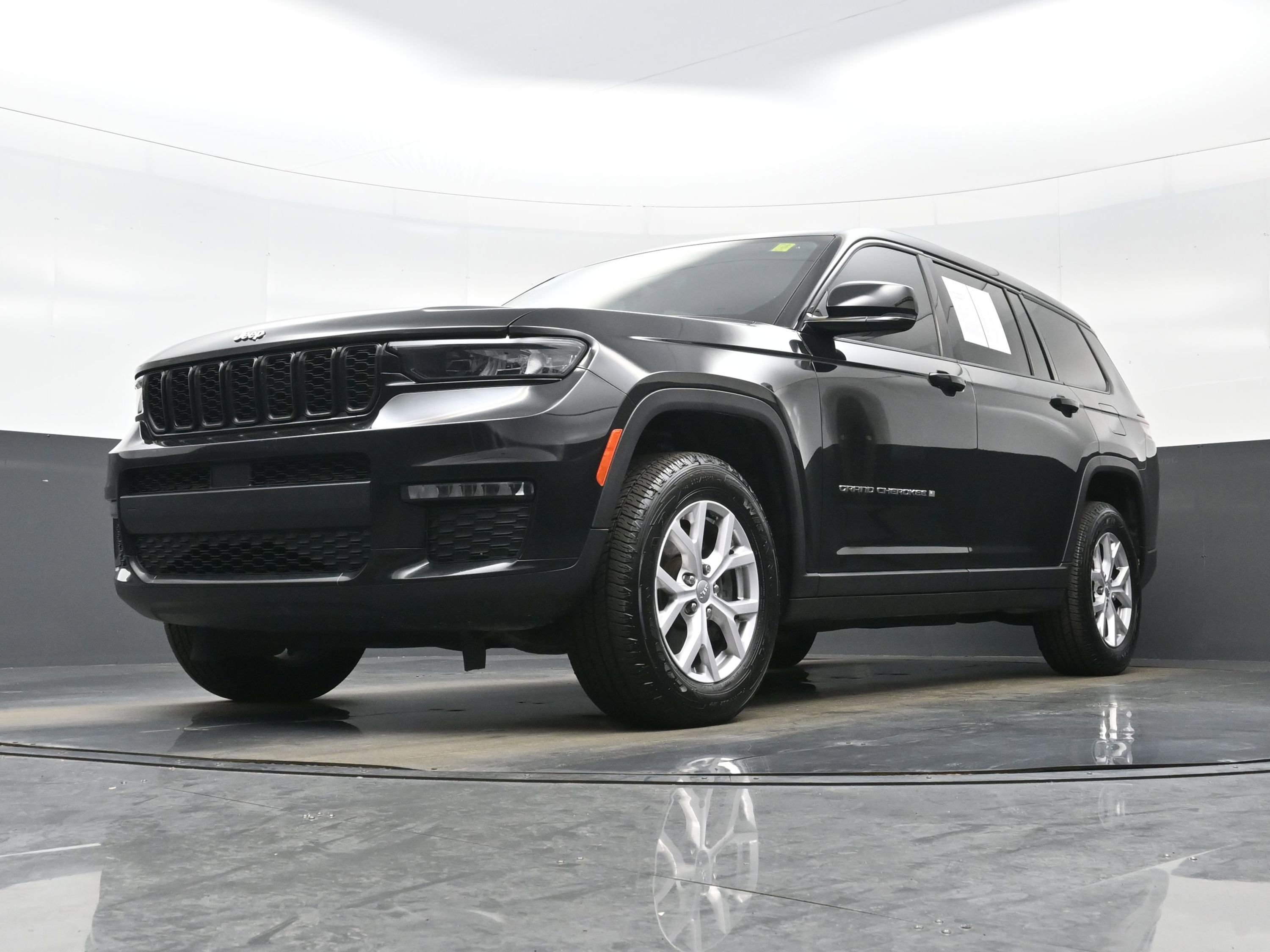 Used 2021 Jeep Grand Cherokee L Limited AWD/4WD image 26